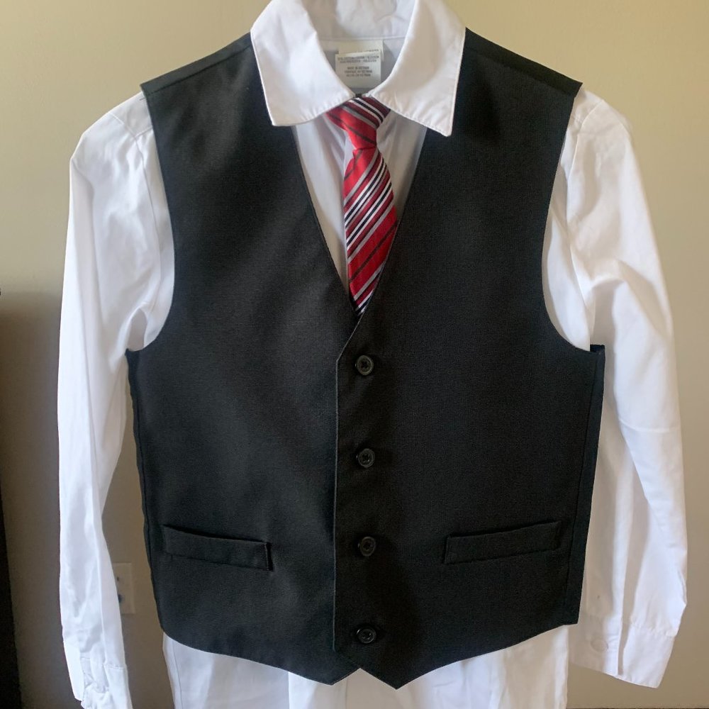 Boys Suit Size 10 Van Heusen